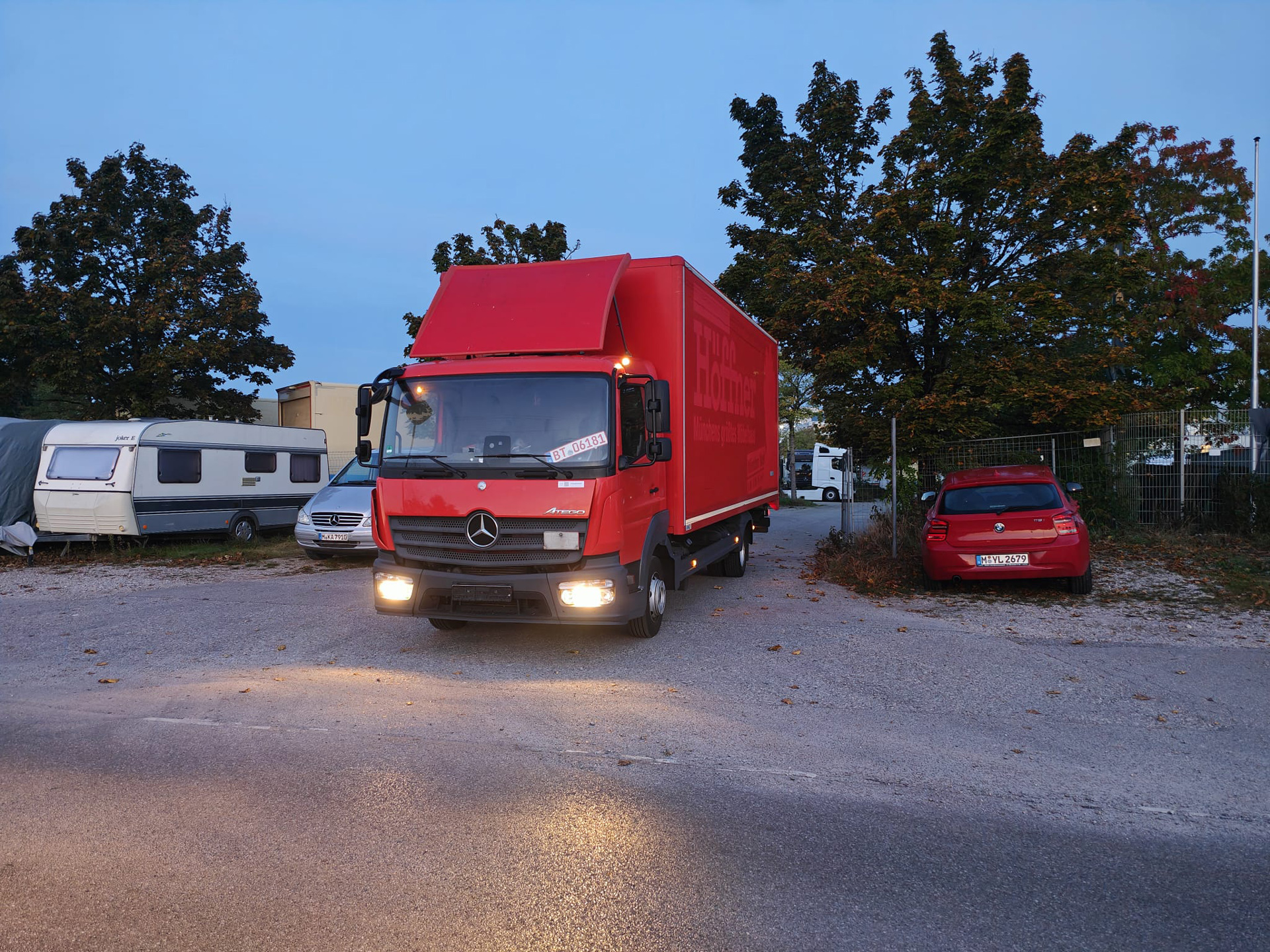 Galerie für Transporte von LKWs und Prototypen